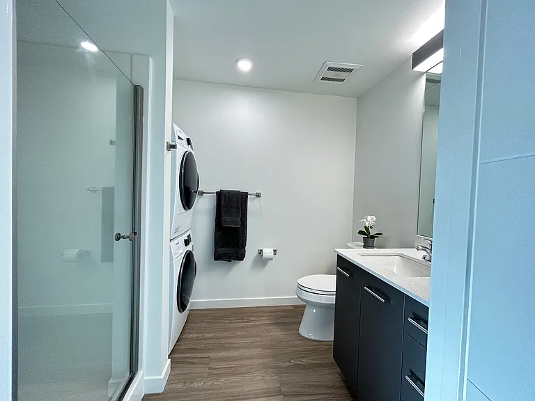 DOCK 59 APARTMENTS — Photo 17