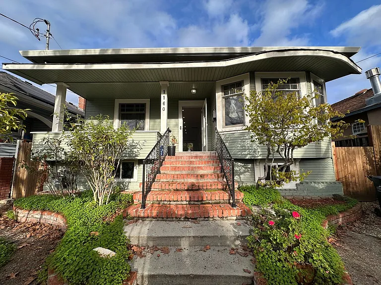 1160 Sherman St — Photo 1
