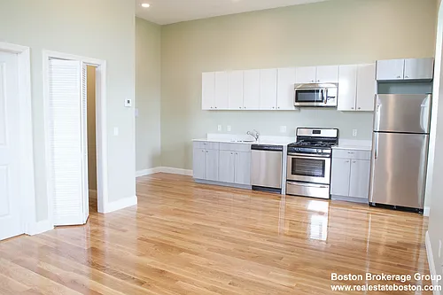 409 Dudley St #5 Photo 1