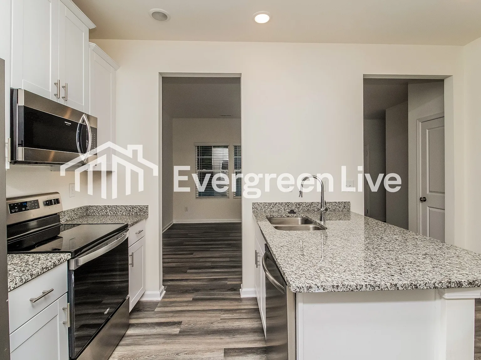 3 bed, 2.0 bath, 1222 sqft, $1,445 — Photo 3