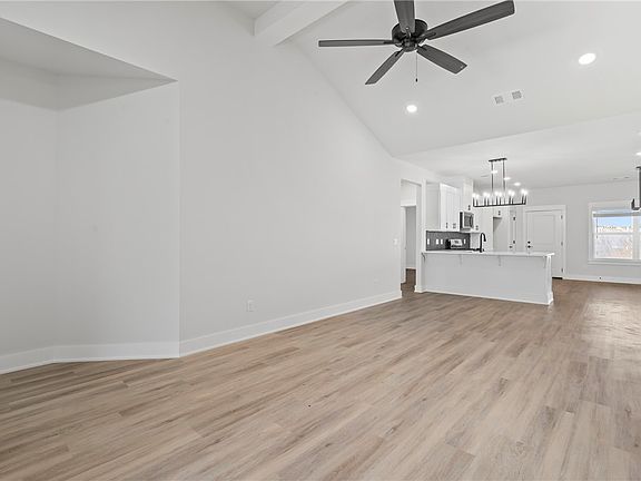 5th image of 125 N Panther Ave