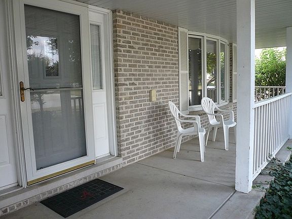 4th image of 21 Brittany Dr