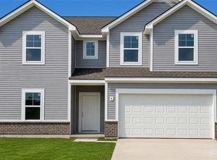 1231 Wind Rock Dr, Troy, OH 45373