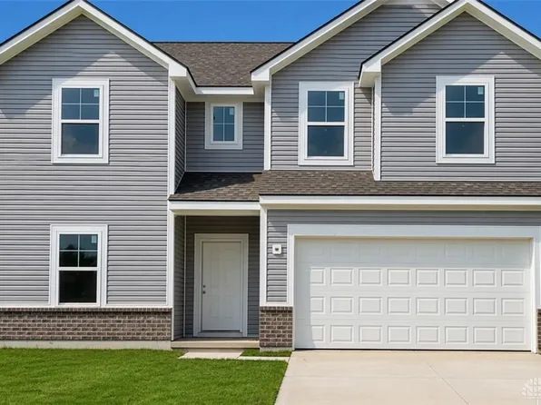 1231 Wind Rock Dr, Tipp City, OH 45371