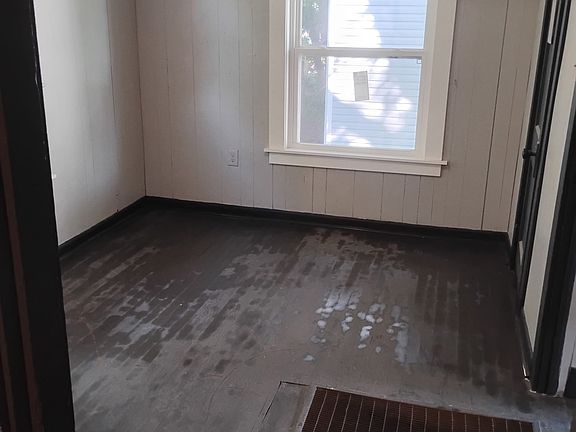 5th image of 610 & 612 Cabell Dr #612-B