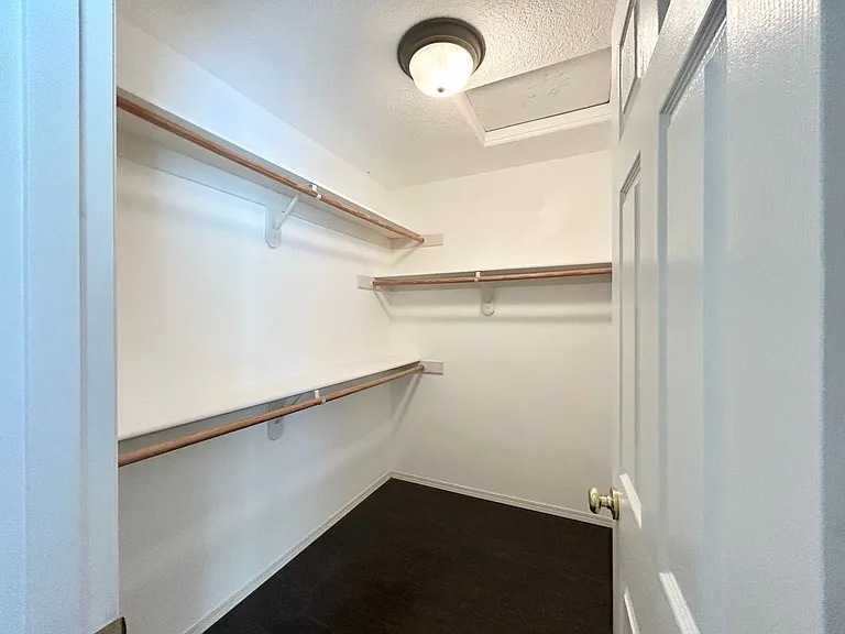 1218 NE Kinney St — Photo 46