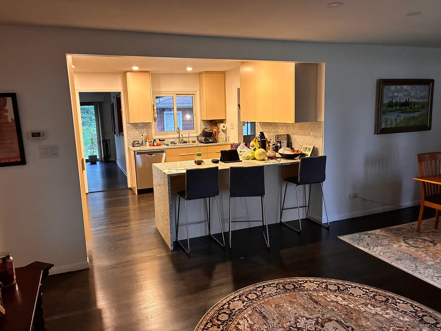 3 bed, 1599 sqft, $3,900 — Photo 2