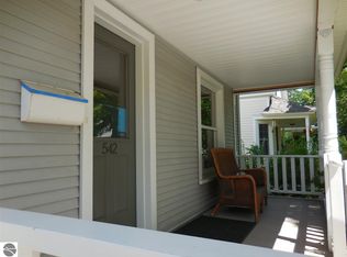 542 W 10th St, Traverse City, MI 49684