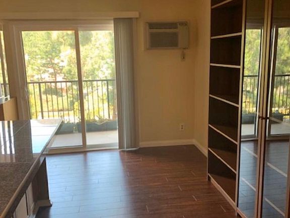 2nd image of 7858 Cowles Mountain Ct Unit 2