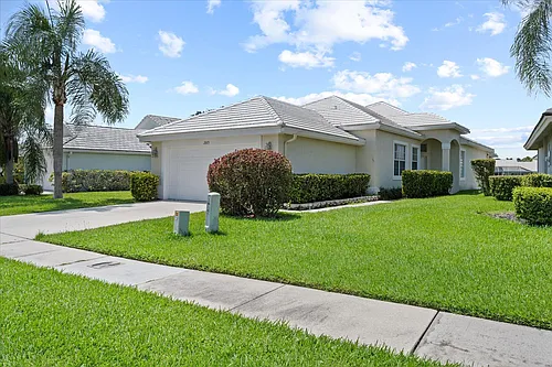 2573 Country Golf Dr Photo 1