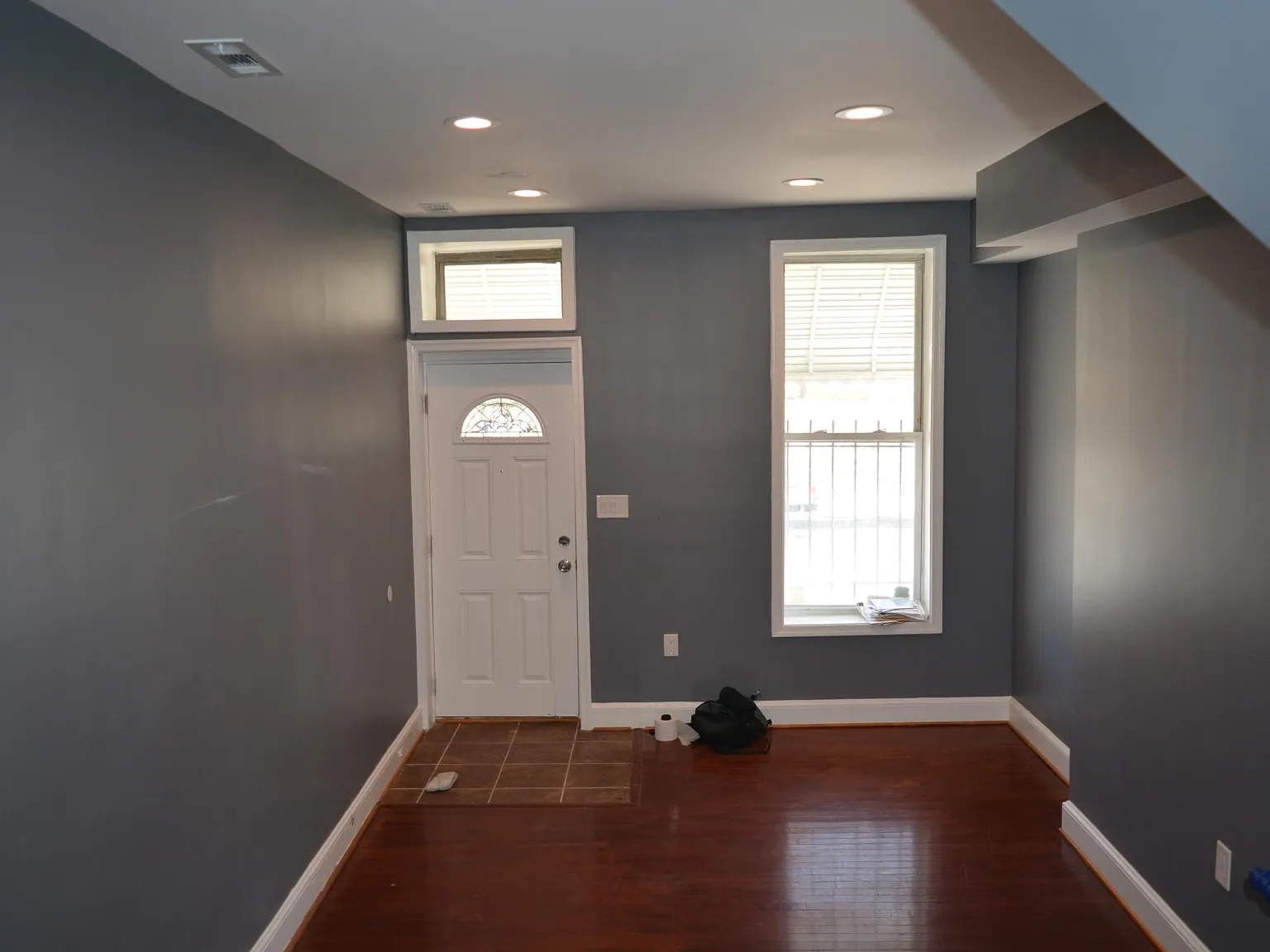 4 bed, 3200 sqft, $2,100 — Photo 2