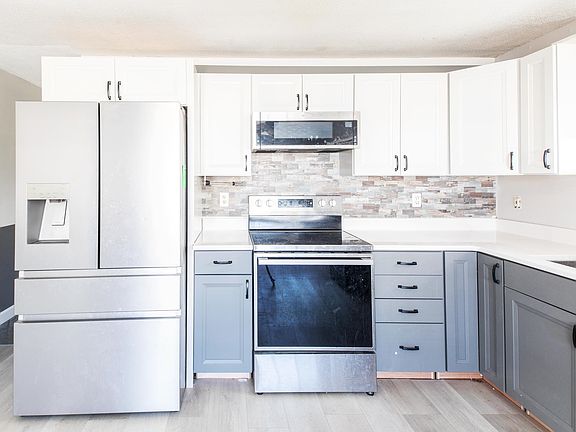 5th image of 18 Whitten Street #B