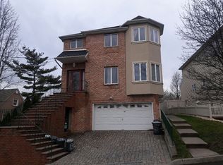 130 Highland Rd, Staten Island, NY 10308