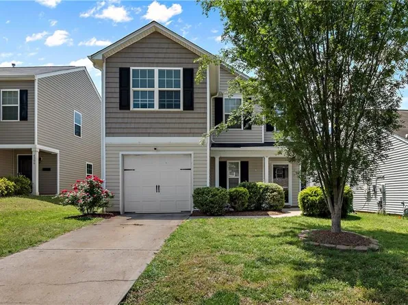 4312 Oak Pointe Dr, Winston Salem, NC 27105