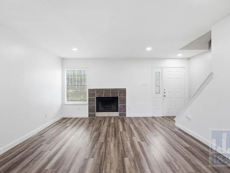 8400 Jamestown Dr #534 — Photo 8