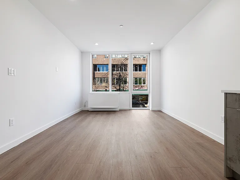 1661 Madison Ave #2A — Photo 7