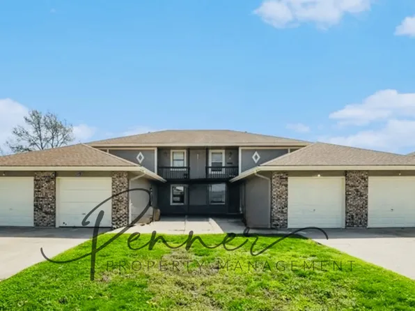 517 Sky Vue Dr APT A, Raymore, MO 64083