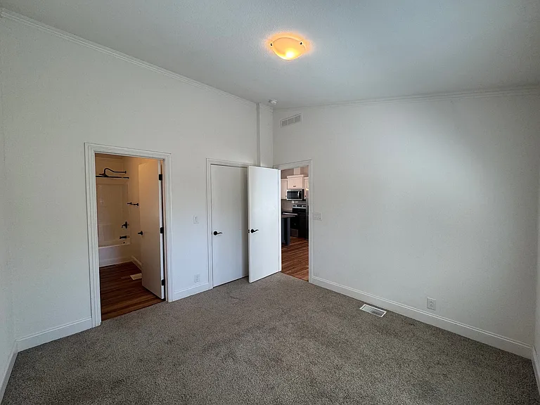 1415 Sherman St — Photo 15