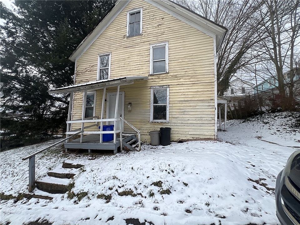 1st image of 220 Mylan St