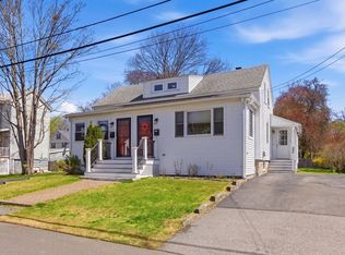 7 Maple St, Reading, MA 01867