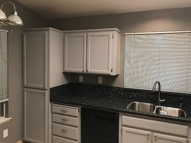3080 Garden Ln — Photo 3