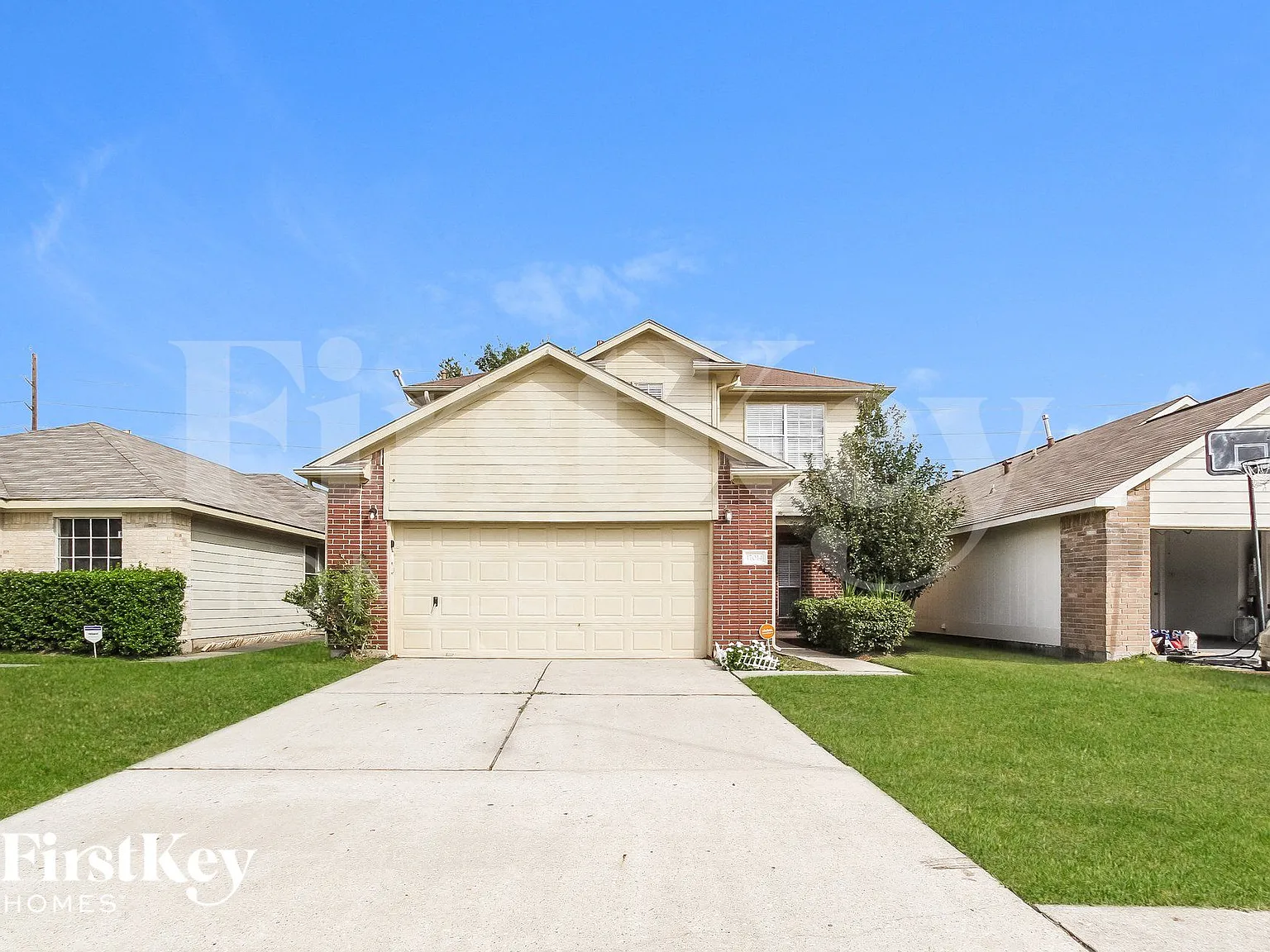 3 bed, 2.5 bath, 1624 sqft, $1,955 — Photo 2