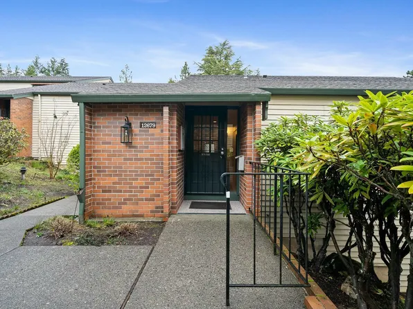 12679 SW Prince Edward Ct APT A, King City, OR 97224