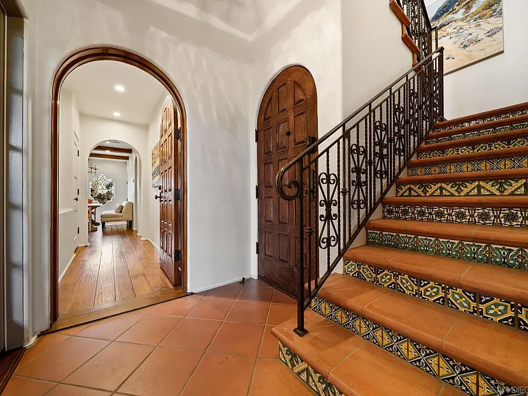 7344 Olivetas Ave — Photo 21