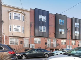 1816 N 17th St, Philadelphia, PA 19121