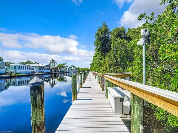 3001 Sandpiper Bay CIR #B202, NAPLES, FL 34112