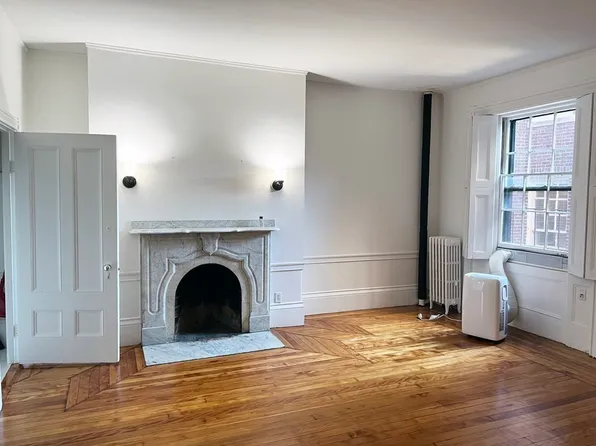 2 Joy St, Boston, MA