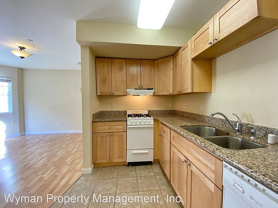 1st image of 125A Valley Oak Dr