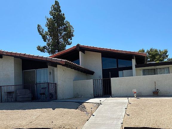 3rd image of 82133 Johnson Dr