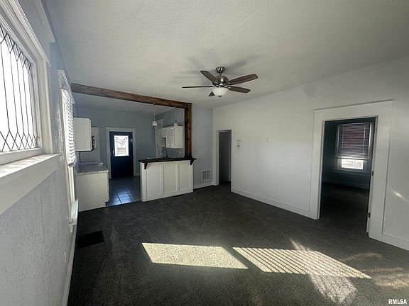 4th image of 1926 N Myrtle St