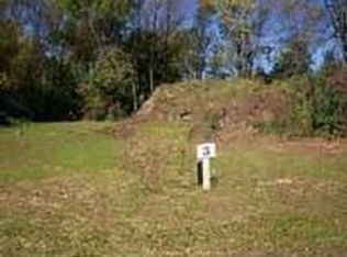 6119 S 40th St #LT3, Greenfield, WI 53221