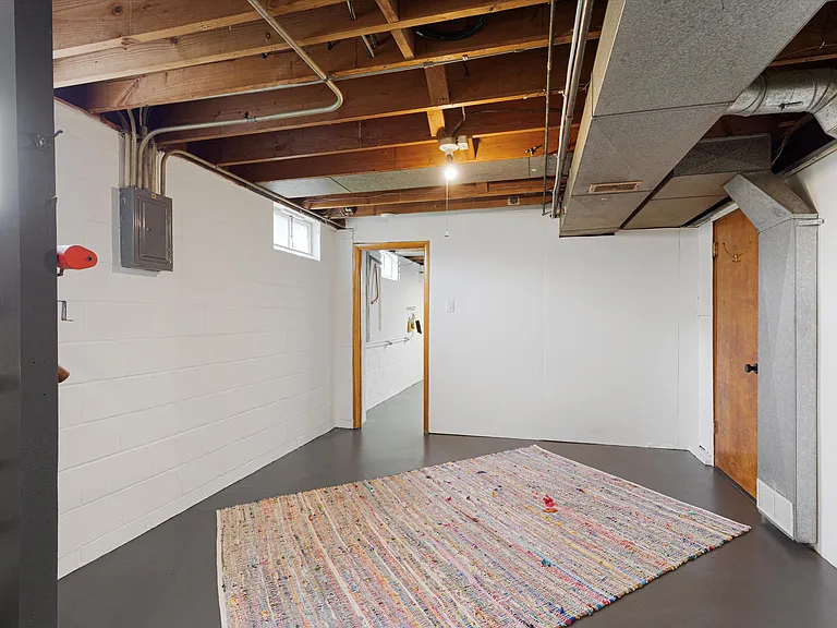 5718 Pratt St — Photo 19