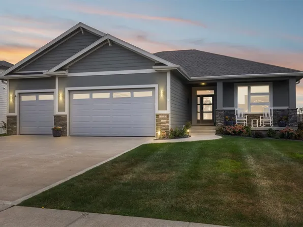 1200 NE 22nd St, Grimes, IA 50111