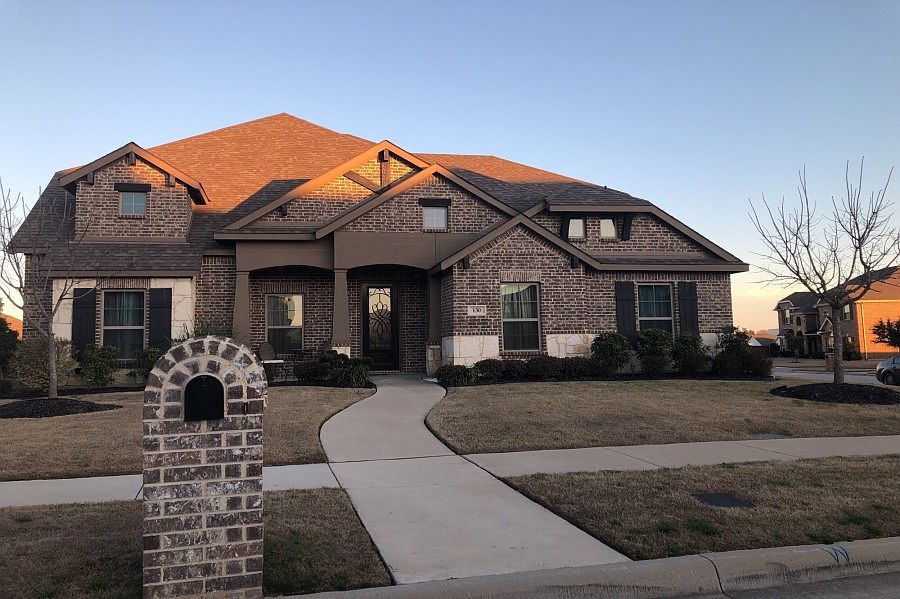 1st image of 130 Cool Brook Dr