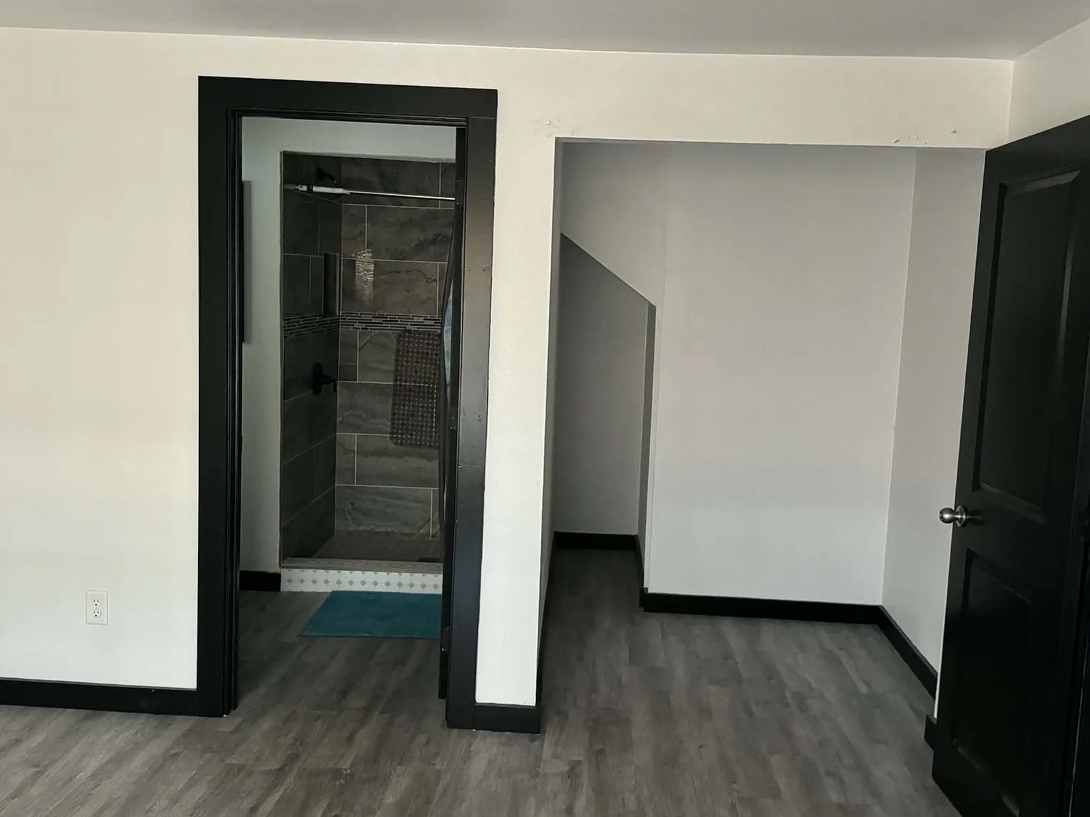 3 bed, 2864 sqft, $2,500 — Photo 3