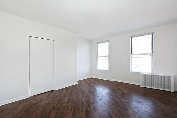 Rented by Bold New York | media 24