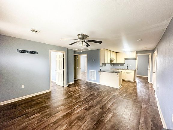 3rd image of 3765 Webb Dr