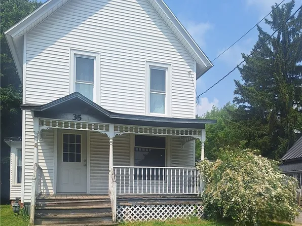 35 N Cummings Ave, Silver Springs, NY 14550