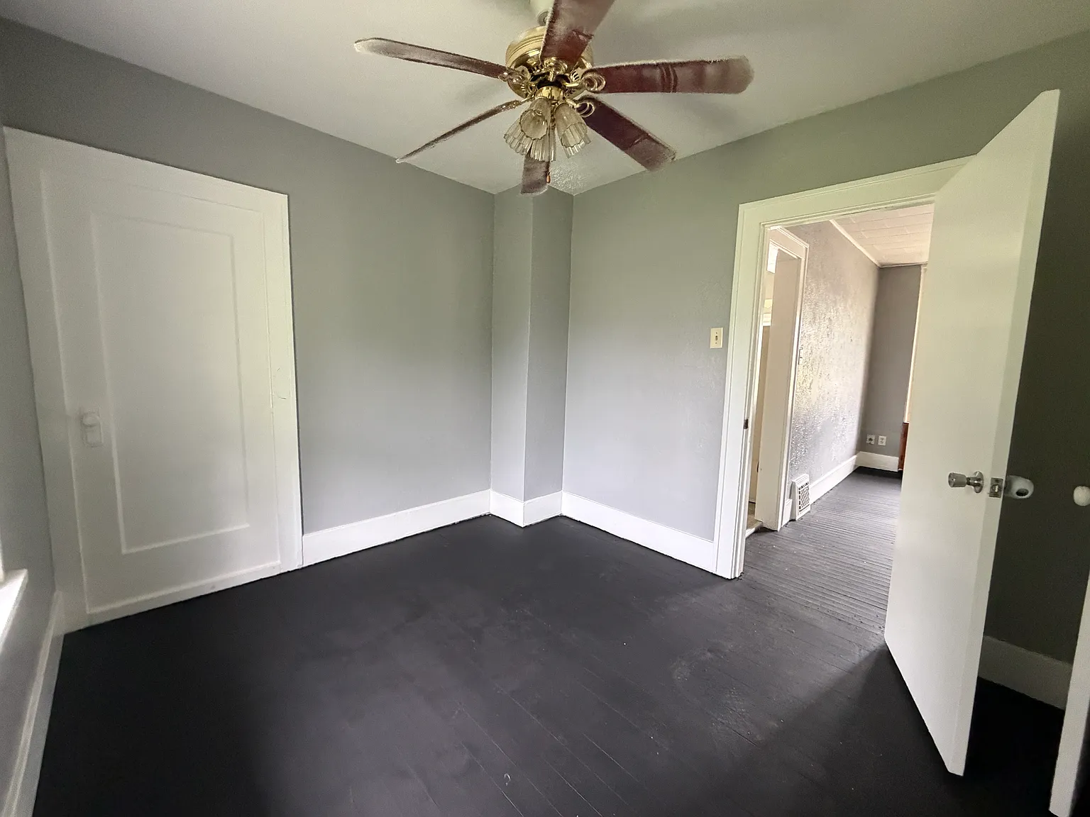 2 bed, 824 sqft, $1,000 — Photo 3