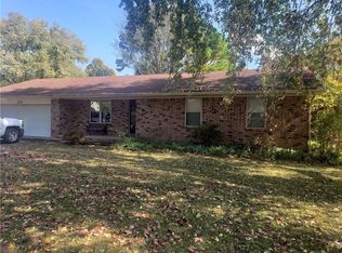 210 Lee Town Dr, Pea Ridge, AR 72751