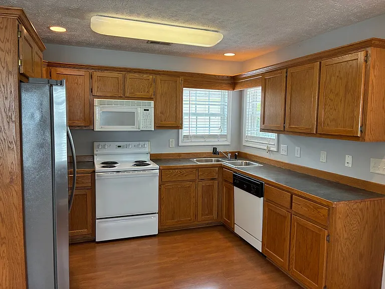 9565 Sullivan Dr — Photo 12