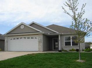 220 Coronet St, Angola, IN 46703