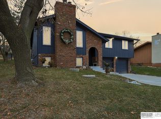 116 Rosebud Ln, Council Bluffs, IA 51503