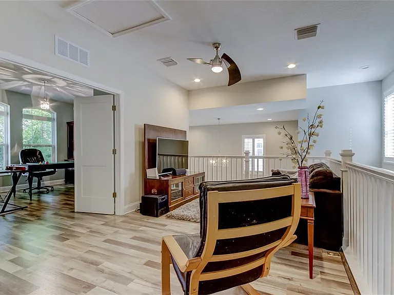 426 Birdsong Ln — Photo 20