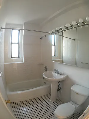 Rented by Newcastle Realty Services | media 30