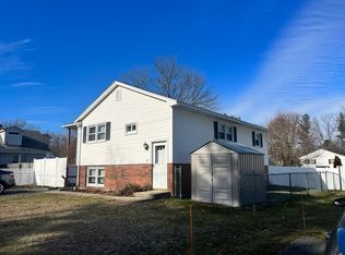 30-32 Joseph St, Springfield, MA 01119